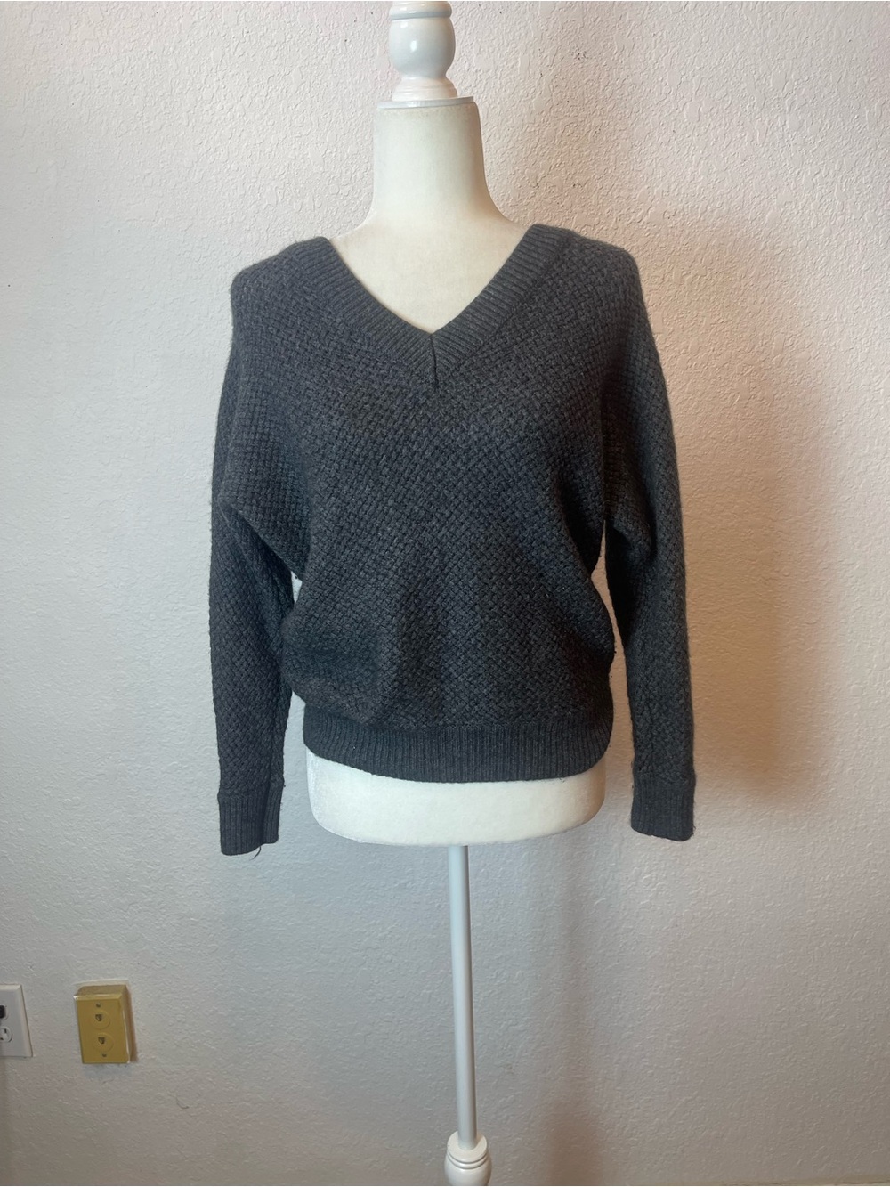 VINCE Wool and Cashmere Knit sweater Size XS